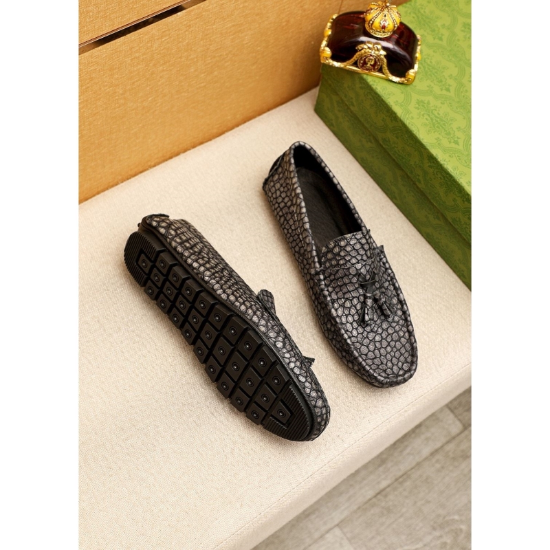 G*u*i leather shoes